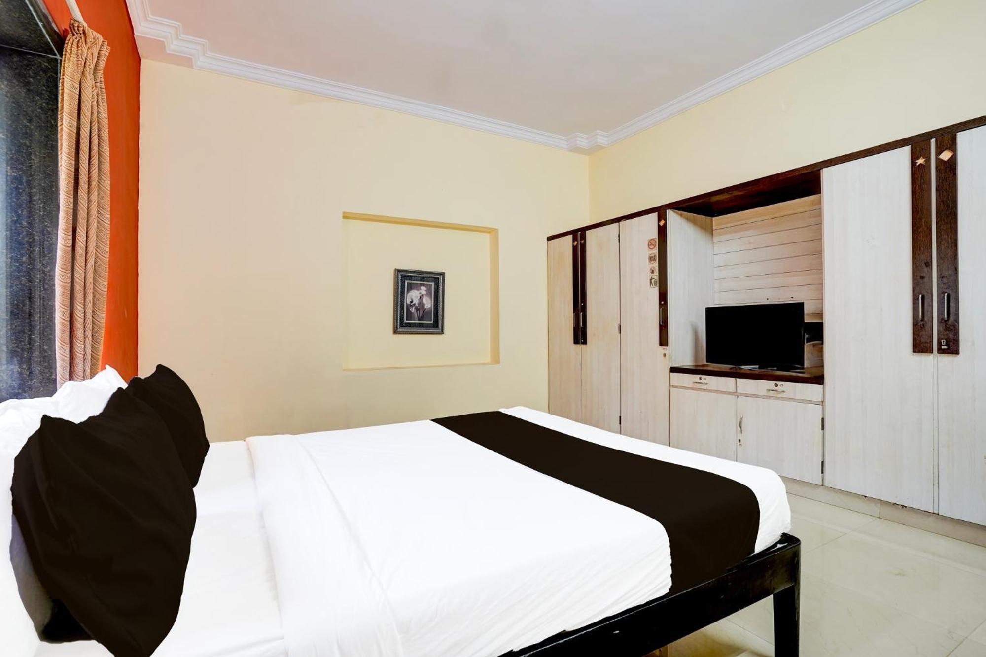 Hotel O Varun Residency Kammasandra Zewnętrze zdjęcie